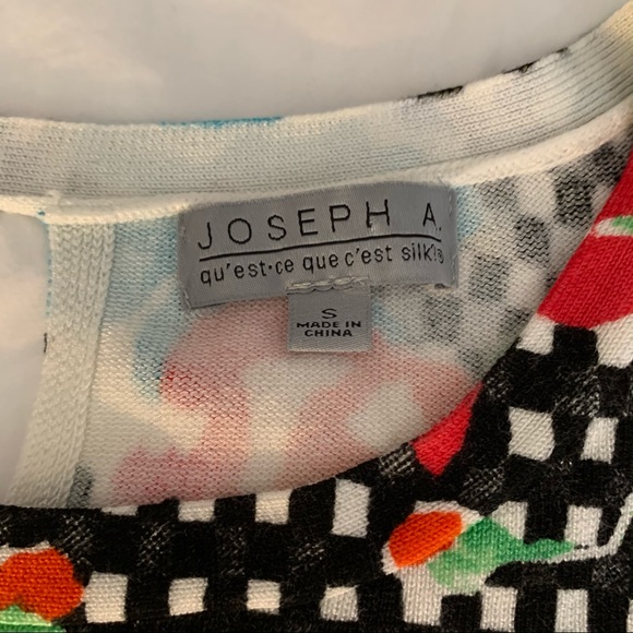 Joseph A Banks Floral Sweater - Picture 3 of 5